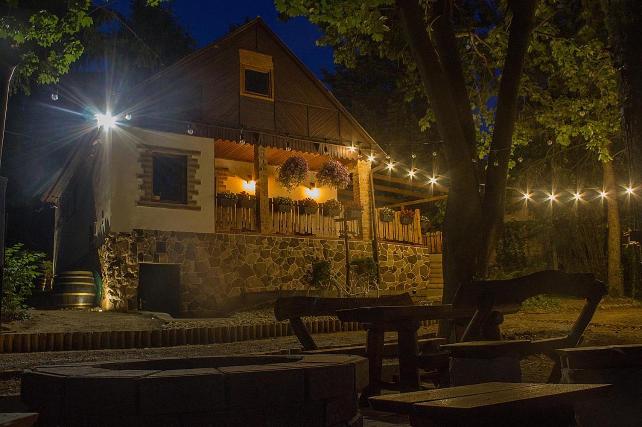 Cityside Cottage Eger Exterior foto